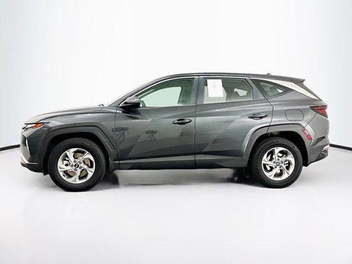 2022 Hyundai TUCSON SE