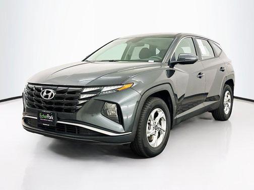2022 Hyundai TUCSON SE