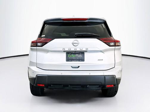 Brilliant Silver Metallic 2025 Nissan Rogue SV
