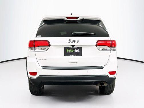 2020 Jeep Grand Cherokee Laredo