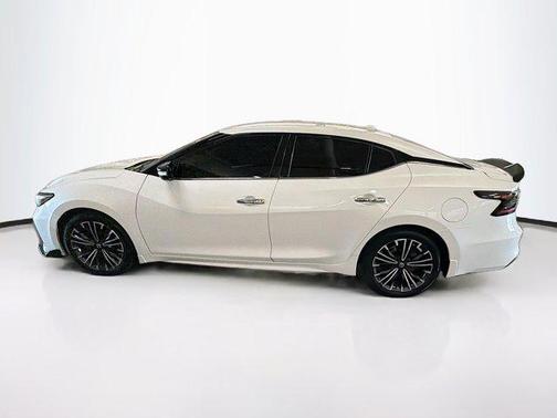 Pearl White Tricoat 2020 Nissan Maxima 3.5 SV