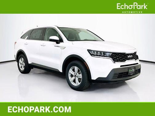 Glacial White Pearl 2023 Kia Sorento LX