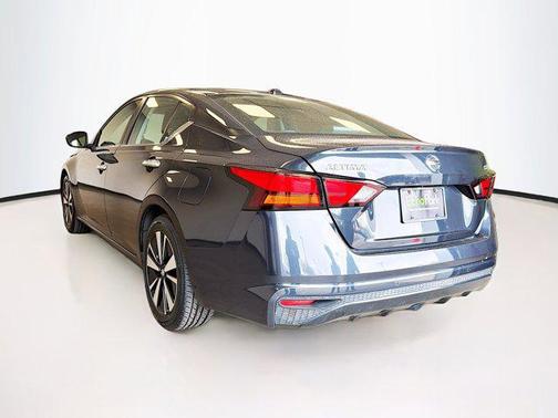 Storm Blue Metallic 2021 Nissan Altima 2.5 SV
