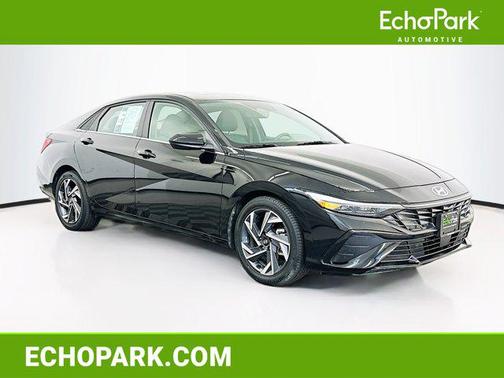 2025 Hyundai ELANTRA SEL