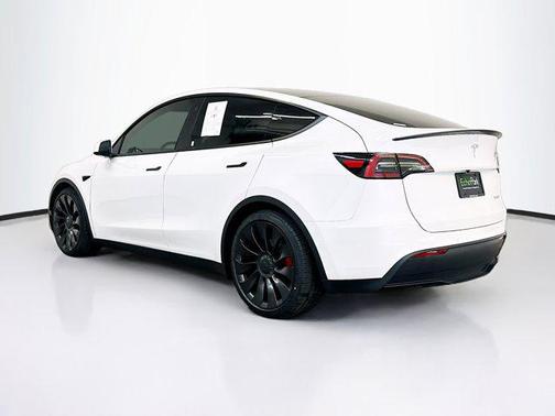 Pearl White Multi-Coat 2022 Tesla Model Y Performance Dual Motor All-Wheel Drive