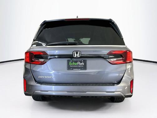Solar Silver Metallic 2025 Honda Odyssey EX-L