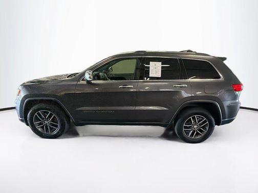 Granite Crystal Metallic Clearcoat 2017 Jeep Grand Cherokee Limited