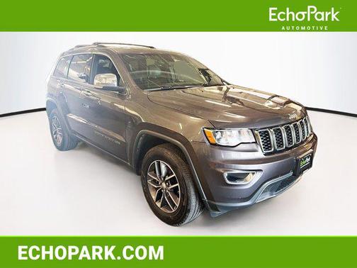 Granite Crystal Metallic Clearcoat 2017 Jeep Grand Cherokee Limited