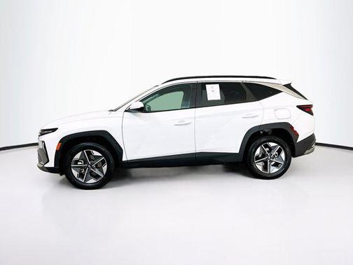 Serenity White Pearl 2025 Hyundai TUCSON SEL