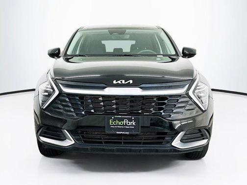 Ebony Black 2025 Kia Sportage LX