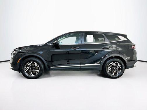 Ebony Black 2025 Kia Sportage LX