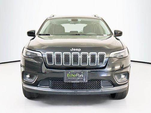 Diamond Black Crystal Pearlcoat 2019 Jeep Cherokee Latitude