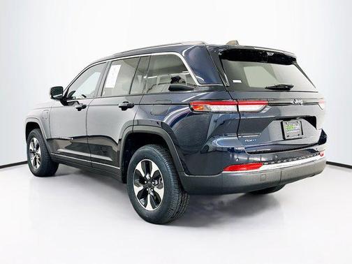2022 Jeep Grand Cherokee 4xe Base