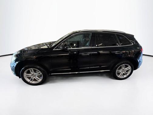 Black 2017 Audi Q5 2.0T Premium