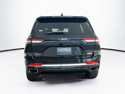 Diamond Black Crystal Pearlcoat 2022 Jeep Grand Cherokee 4xe Overland