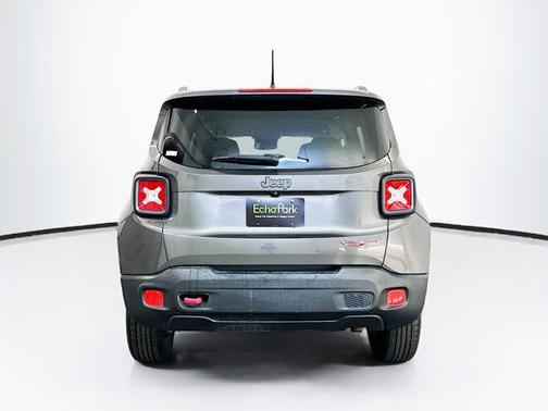 2017 Jeep Renegade Trailhawk