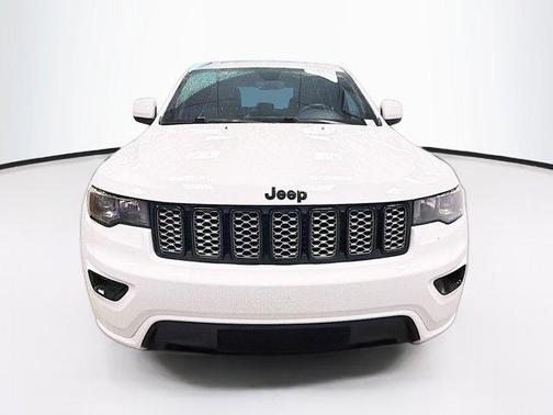 Bright White Clearcoat 2019 Jeep Grand Cherokee Altitude