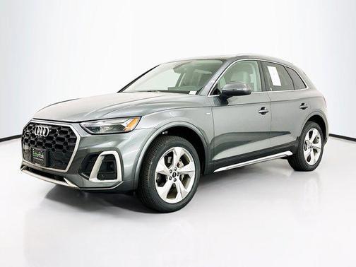 2022 Audi Q5 45 S line Premium Plus