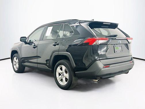 2020 Toyota RAV4 Hybrid LE