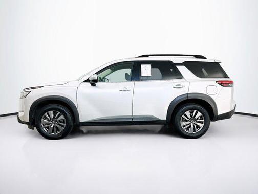 2024 Nissan Pathfinder SV 4WD