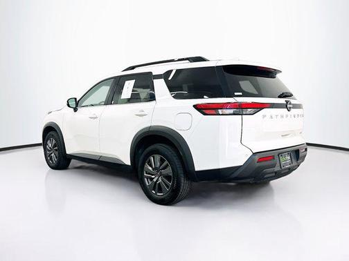 2025 Nissan Pathfinder SV 4WD