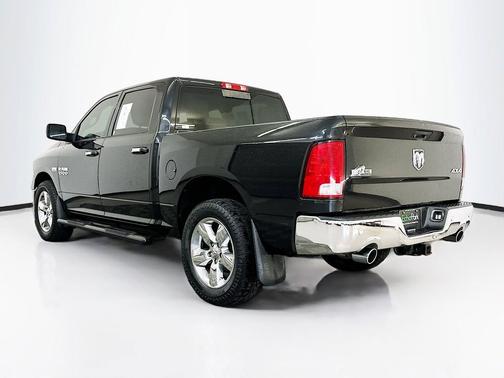 Brilliant Black Crystal Pearlcoat 2017 RAM 1500 Big Horn