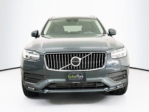 2022 Volvo XC90 T5 Momentum
