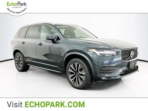 2022 Volvo XC90 T5 Momentum