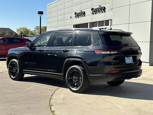 2024 Jeep Grand Cherokee L Laredo