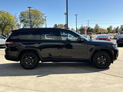 2024 Jeep Grand Cherokee L Laredo