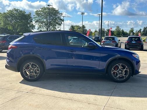 2022 Alfa Romeo Stelvio Sprint