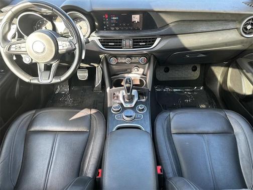 2022 Alfa Romeo Stelvio Sprint