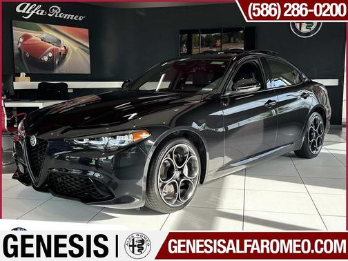 2025 Alfa Romeo Giulia Base