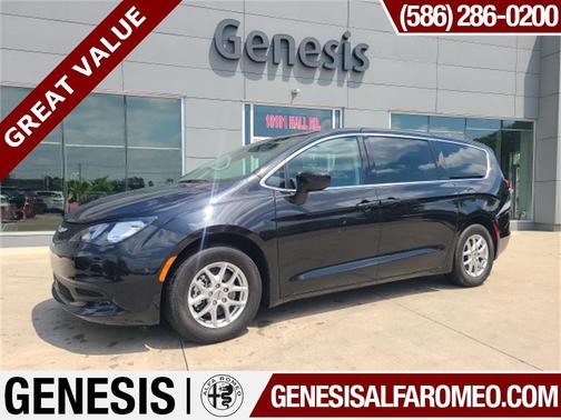 2023 Chrysler Voyager LX