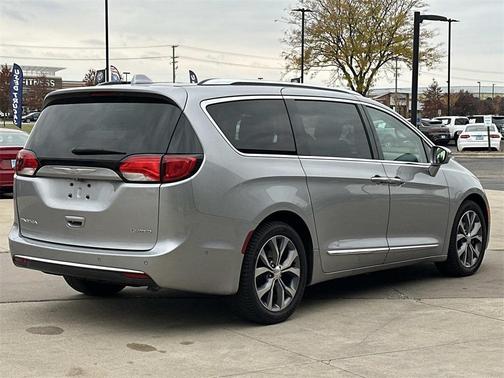 2017 Chrysler Pacifica Limited