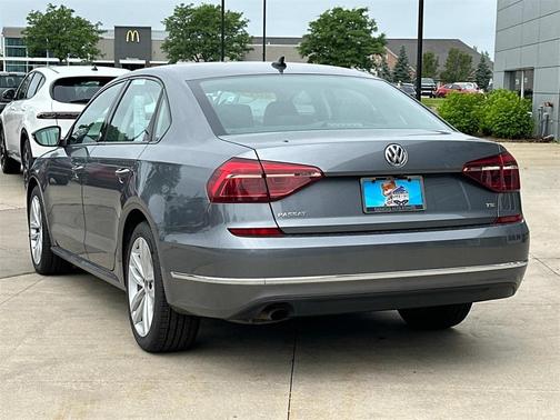 2019 Volkswagen Passat 2.0T Wolfsburg
