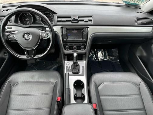 2019 Volkswagen Passat 2.0T Wolfsburg