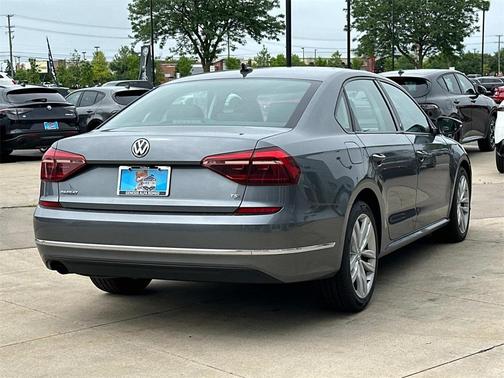 2019 Volkswagen Passat 2.0T Wolfsburg