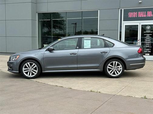 2019 Volkswagen Passat 2.0T Wolfsburg