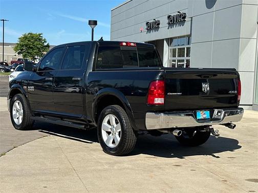 2015 RAM 1500 SLT