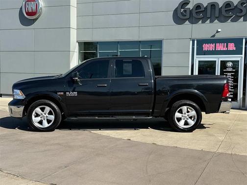 2015 RAM 1500 SLT