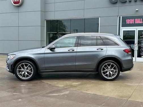 2021 Mercedes-Benz GLC 300 Base 4MATIC