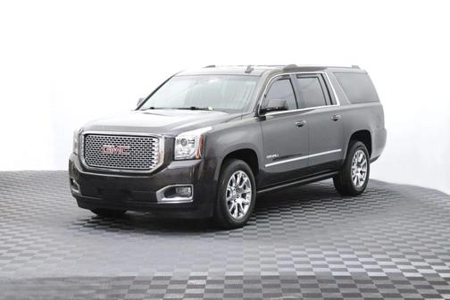 Gray 2017 GMC Yukon XL Denali