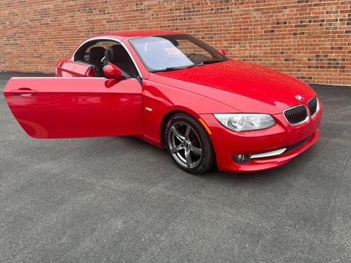 2013 BMW 328 328i Convertible 2D