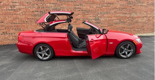 2013 BMW 328 328i Convertible 2D