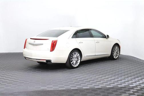 White Diamond Tricoat 2013 Cadillac XTS Platinum