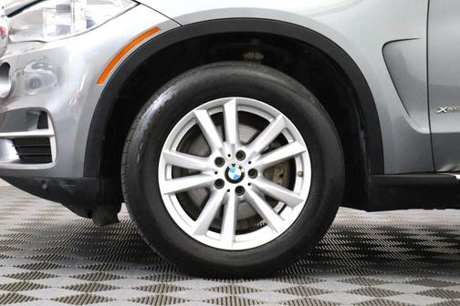 Gray 2015 BMW X5 xDrive35d