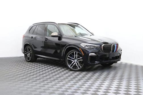 Black 2020 BMW X5 M50i