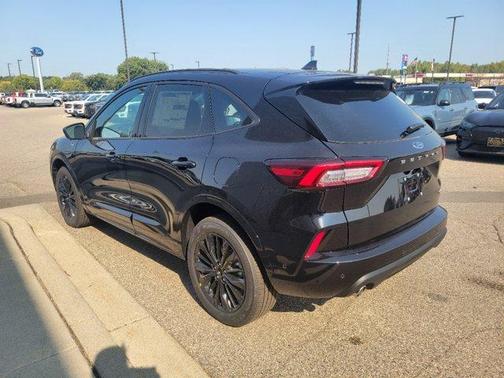 2024 Ford Escape ST-Line Elite