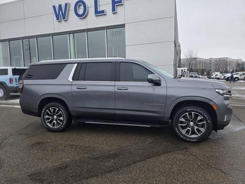2021 Chevrolet Suburban LT